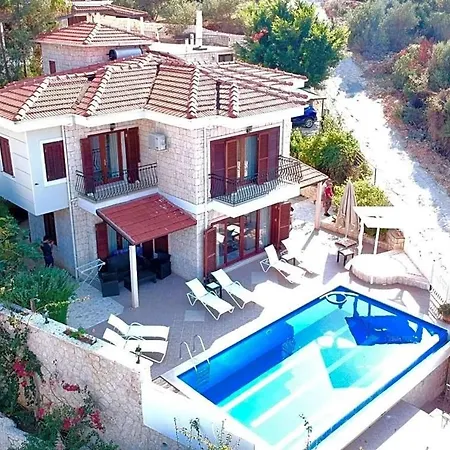 Vilă Yenikoy Sleeps 8 Pool Air Con Wifi *